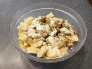 brezglutenska jabolčna pita recept korak 4