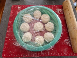 brezglutenske bombetke s tangzhong metodo recept