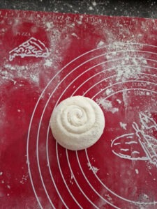 brezglutenske bombetke s tangzhong metodo recept kroglica