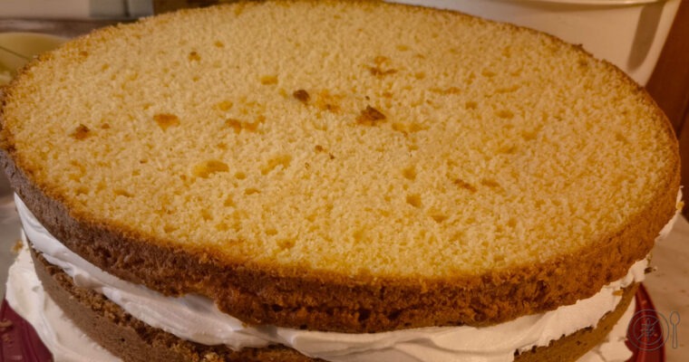 Brezglutenski biskvit za torte – osnova vsake dobre sladice