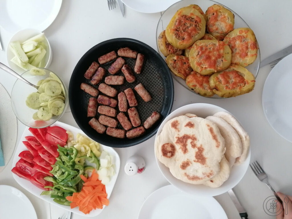 brezglutenski turški ploščati kruh galerija