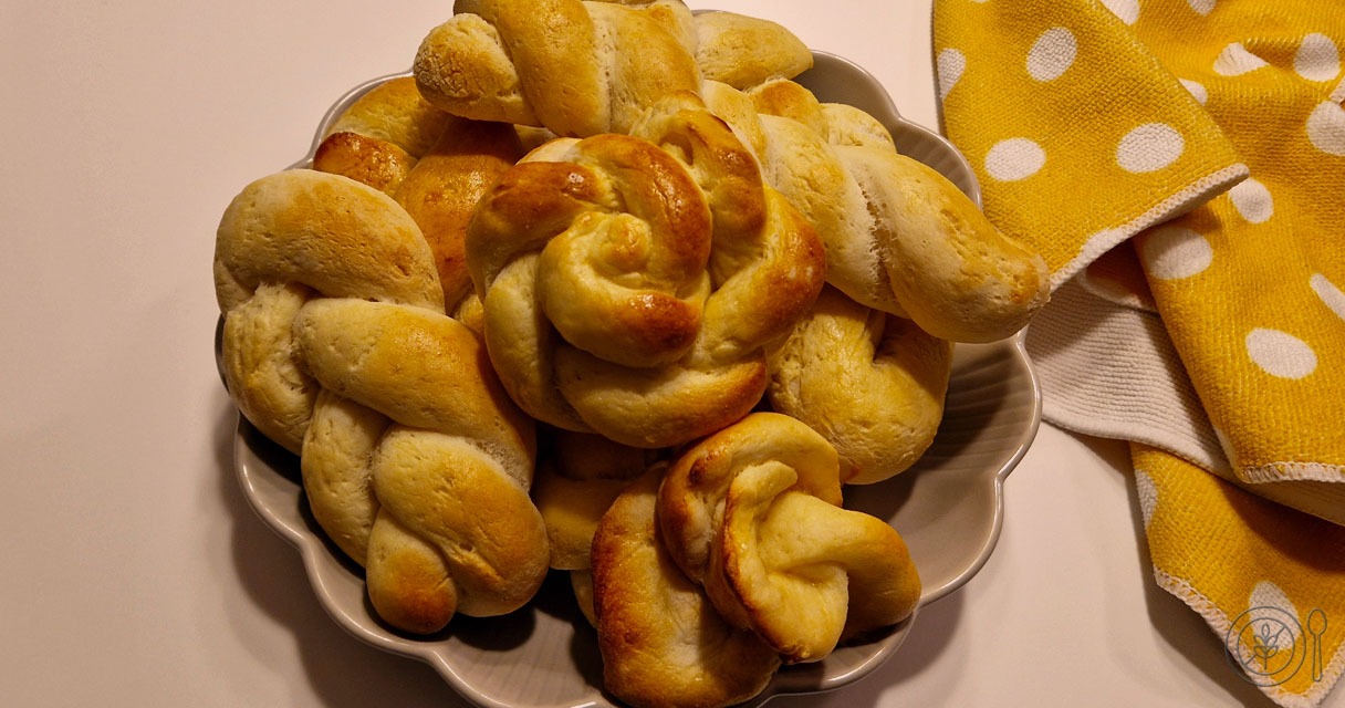 Mehke mlečne štručke brez glutena – super za ustvarjanje z otroki