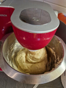 brezglutenski krofi v obliki srcka mesimo