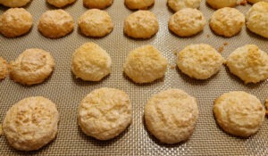 kokosovi makroni s cokolado recept