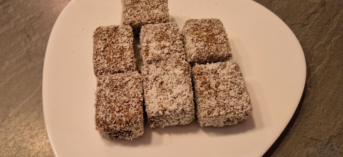 Brezglutenske kokosove kocke