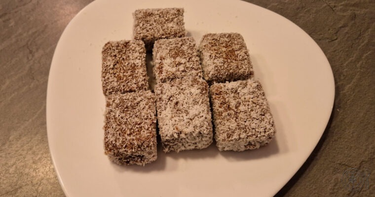 Brezglutenske kokosove kocke