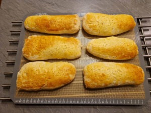 brezglutenske sendvic strucke brez oblikovanja pecene strucke